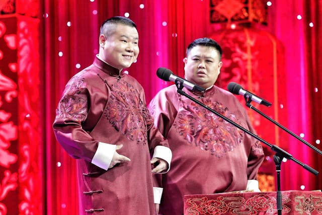 Chinese New Year gala cross talk performance